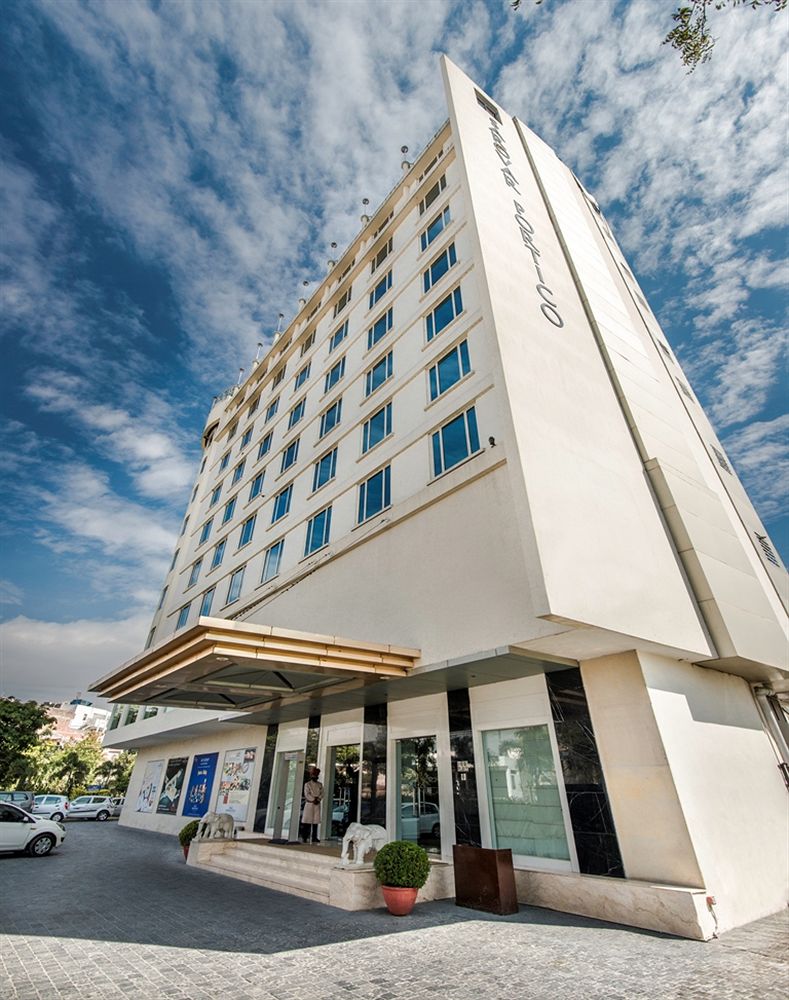 Hotel Sarovar Portico Jaipur